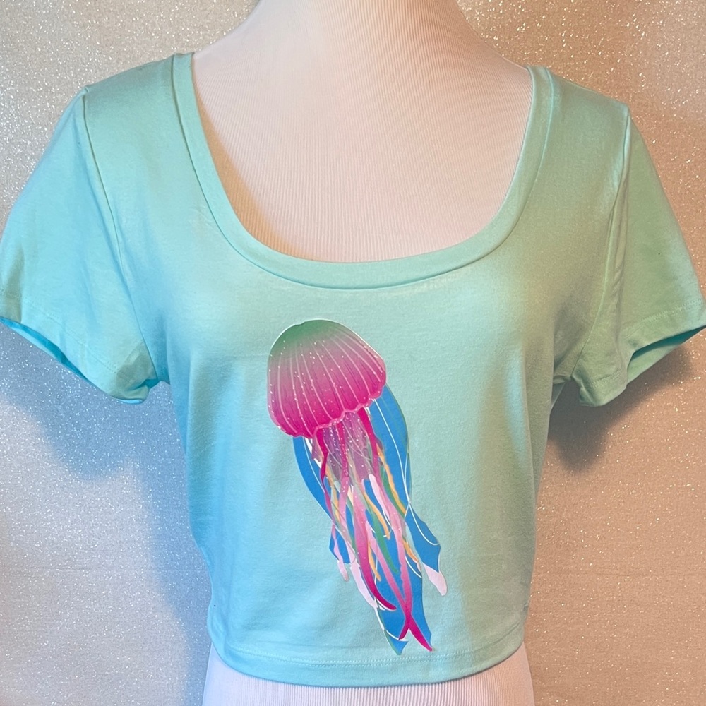 Custom half tee ,mint color, short sleeve, colorful jellyfish design